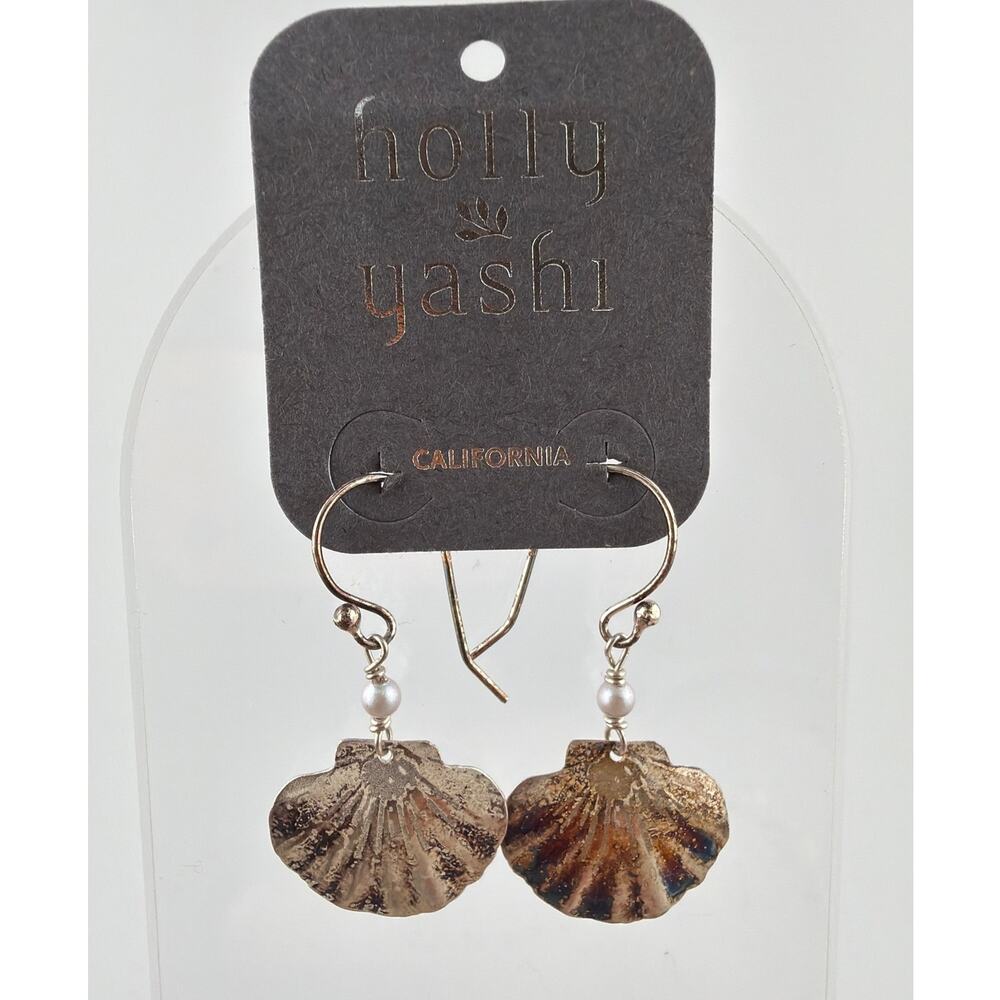 NWT Holly Yashi  Sterling Sliver Metal Clam Shell Dangle Earrings